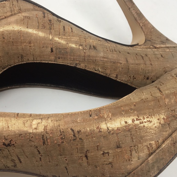 Stuart Weitzman Bronze Cork-look Pumps - Picture 7 of 13
